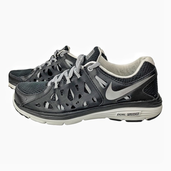 ✨Host pick✨ Nike Dual Run 2 Running Shoe Size 7 Black White Great Used Condition - Picture 3 of 13